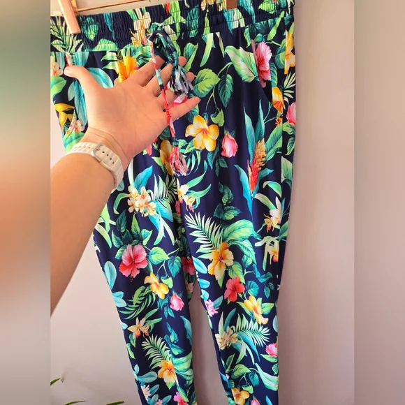 ​🌺 Tommy Bahama Navy Tropical Hibiscus Joggers - XS - Picture 3 of 7